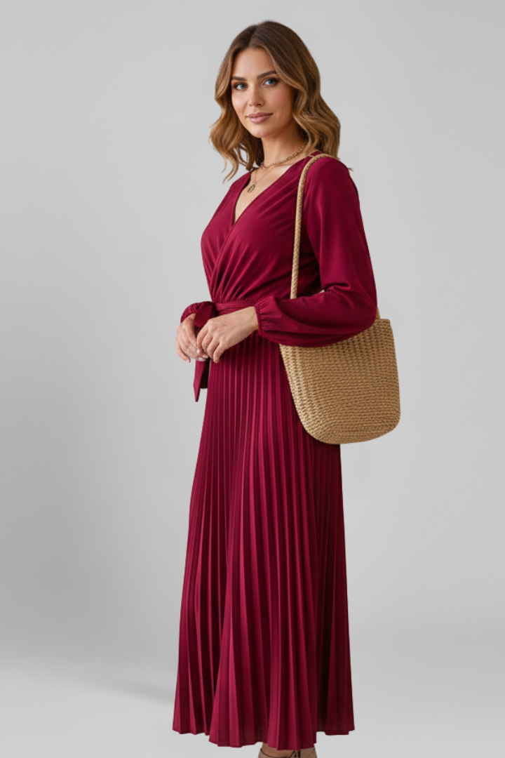 Women's Maxi Dress with Pleated Skirt and Sleeves