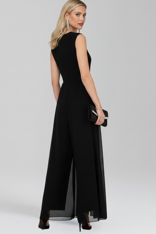 Women's Maxi Dress with Round Neckline and Side Split
